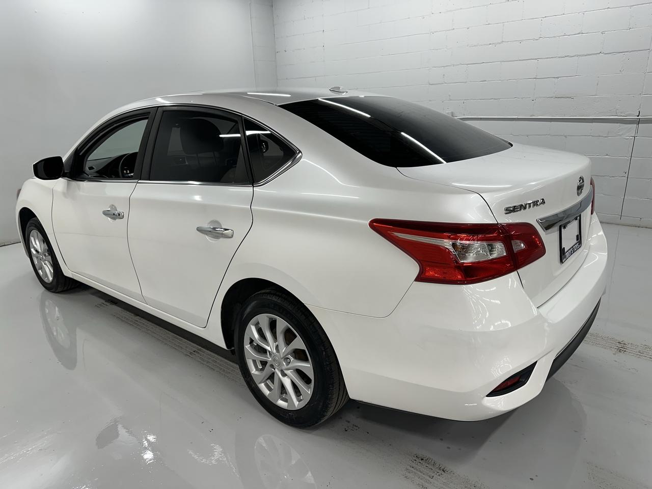 2017 Nissan Sentra SV Photo