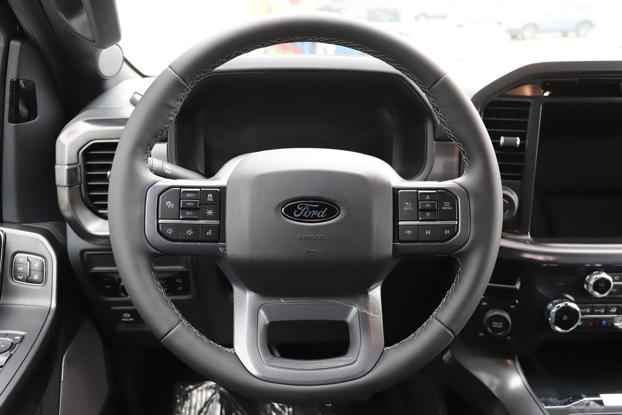 2026 Ford F-150 Lariat 4WD SuperCrew 5.5' Box Photo