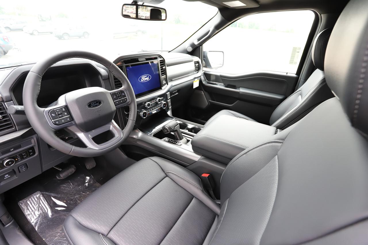 2026 Ford F-150 Lariat 4WD SuperCrew 5.5' Box Photo