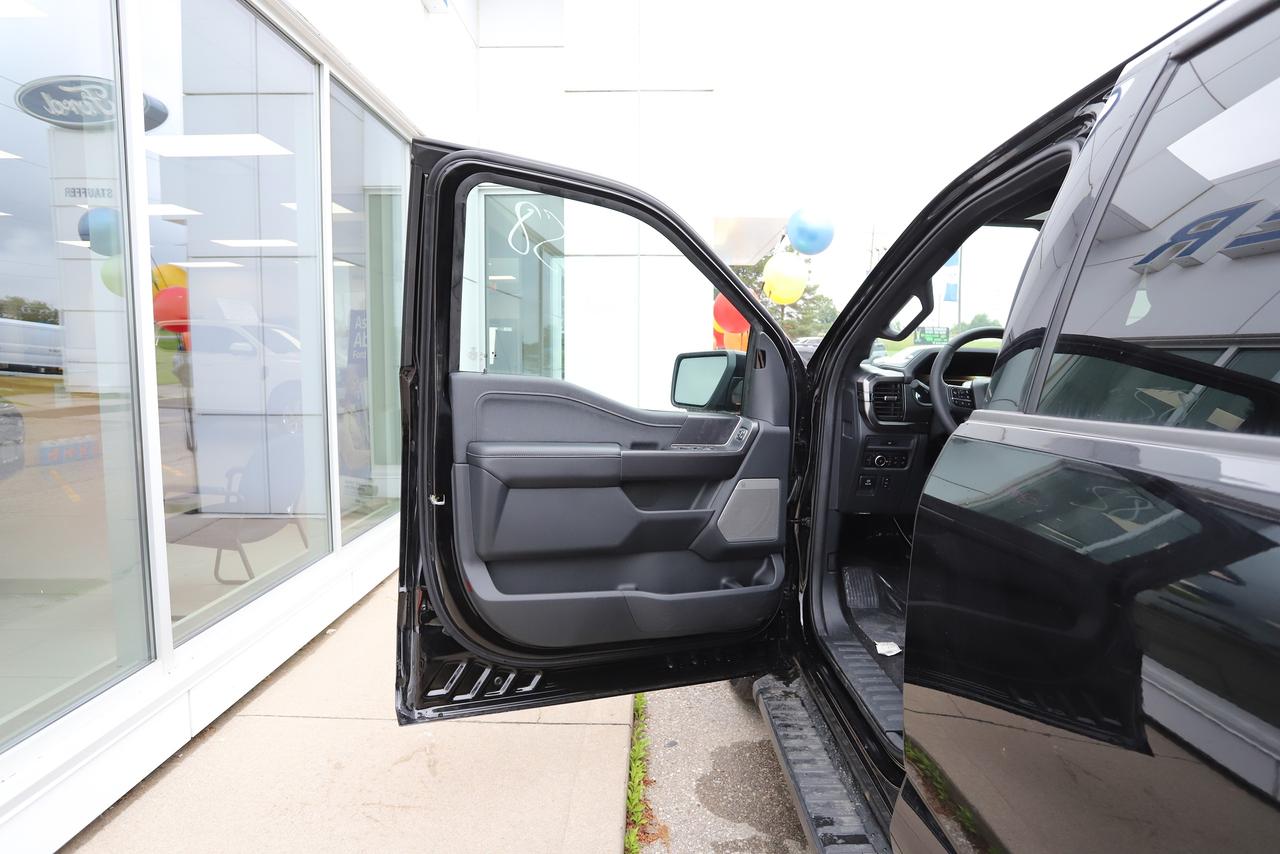 2026 Ford F-150 Lariat 4WD SuperCrew 5.5' Box Photo