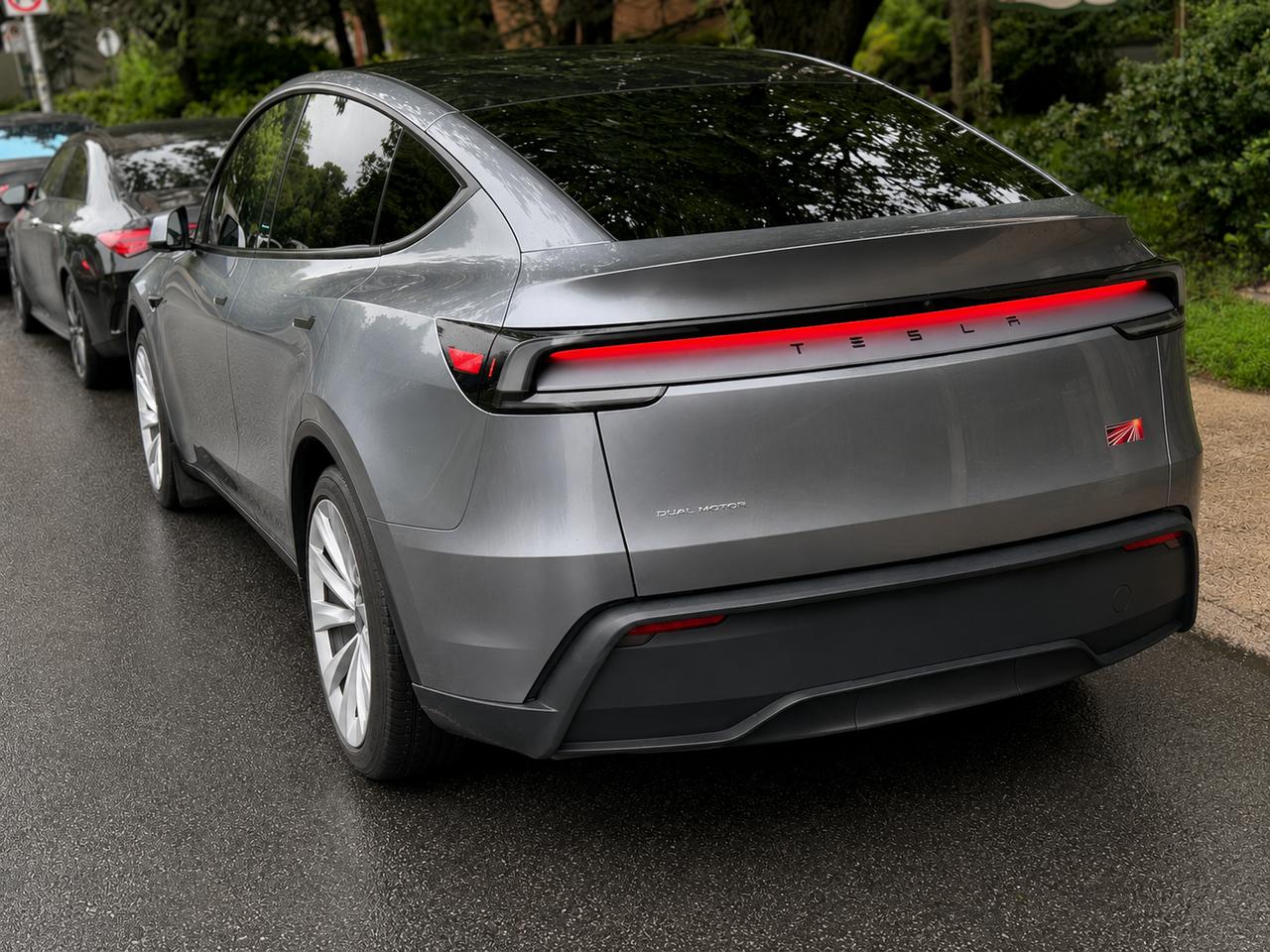 2026 Tesla Model Y FSD |Long Range Launch Series| CLEAN CARFAX| Photo3