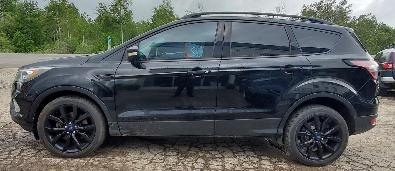 2018 Ford Escape Titanium Photo