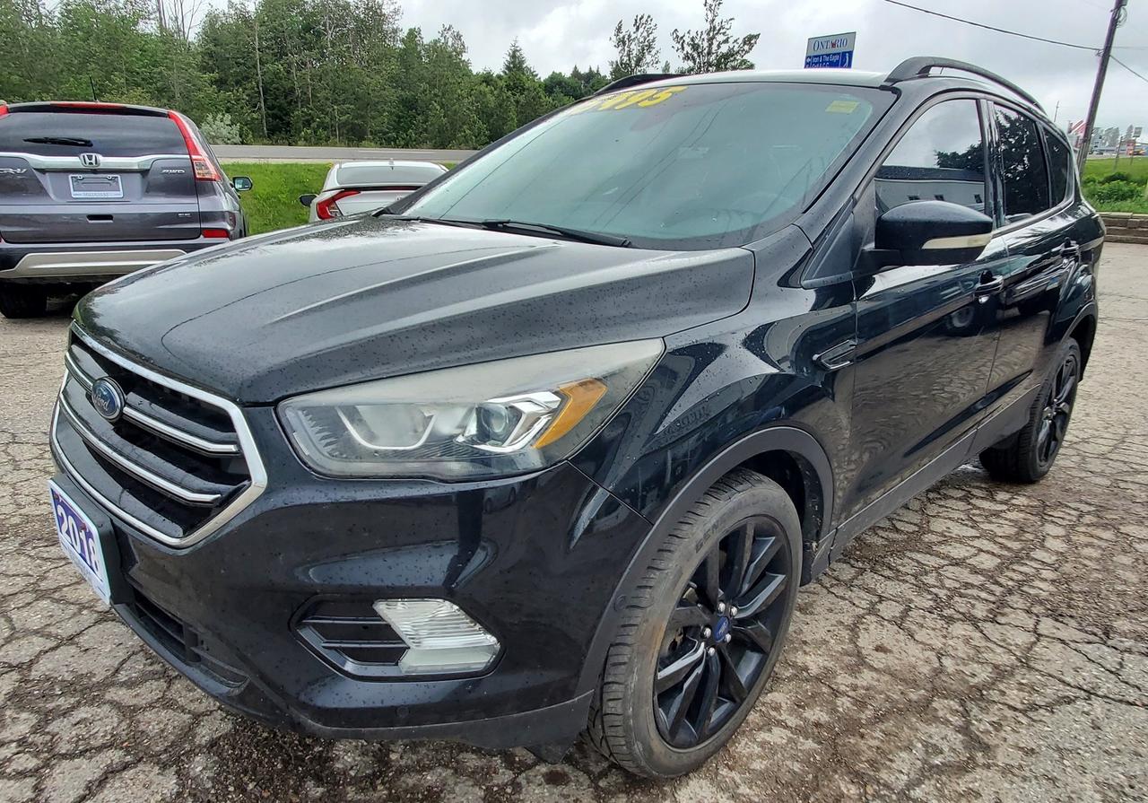 2018 Ford Escape Titanium Photo2