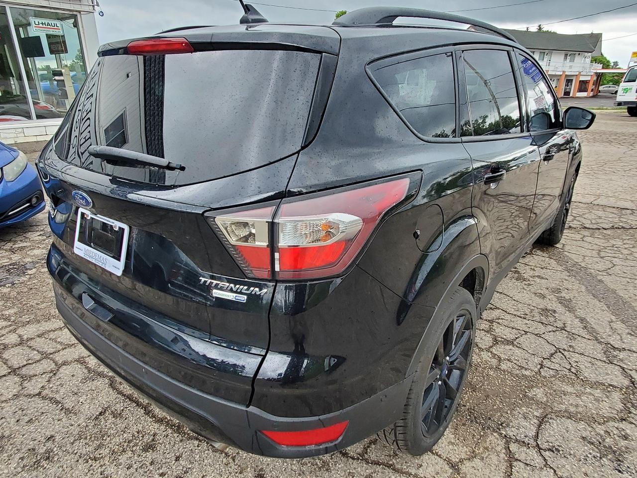 2018 Ford Escape Titanium Photo