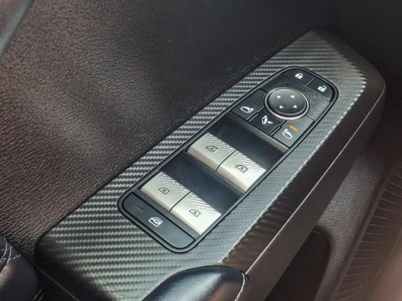 2024 Mitsubishi Outlander Plug-In Hybrid GT | Leather | Sunroof | HUD | 360 Camera | Bose | Adaptive Cruise | CarPlay + Android | and More ! Photo