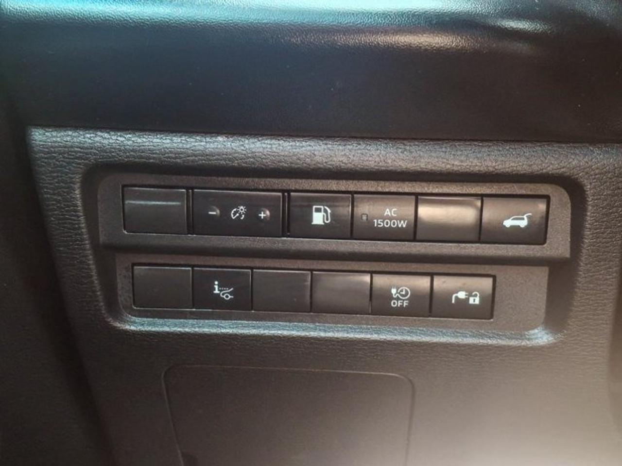 2024 Mitsubishi Outlander Plug-In Hybrid GT | Leather | Sunroof | HUD | 360 Camera | Bose | Adaptive Cruise | CarPlay + Android | and More ! Photo