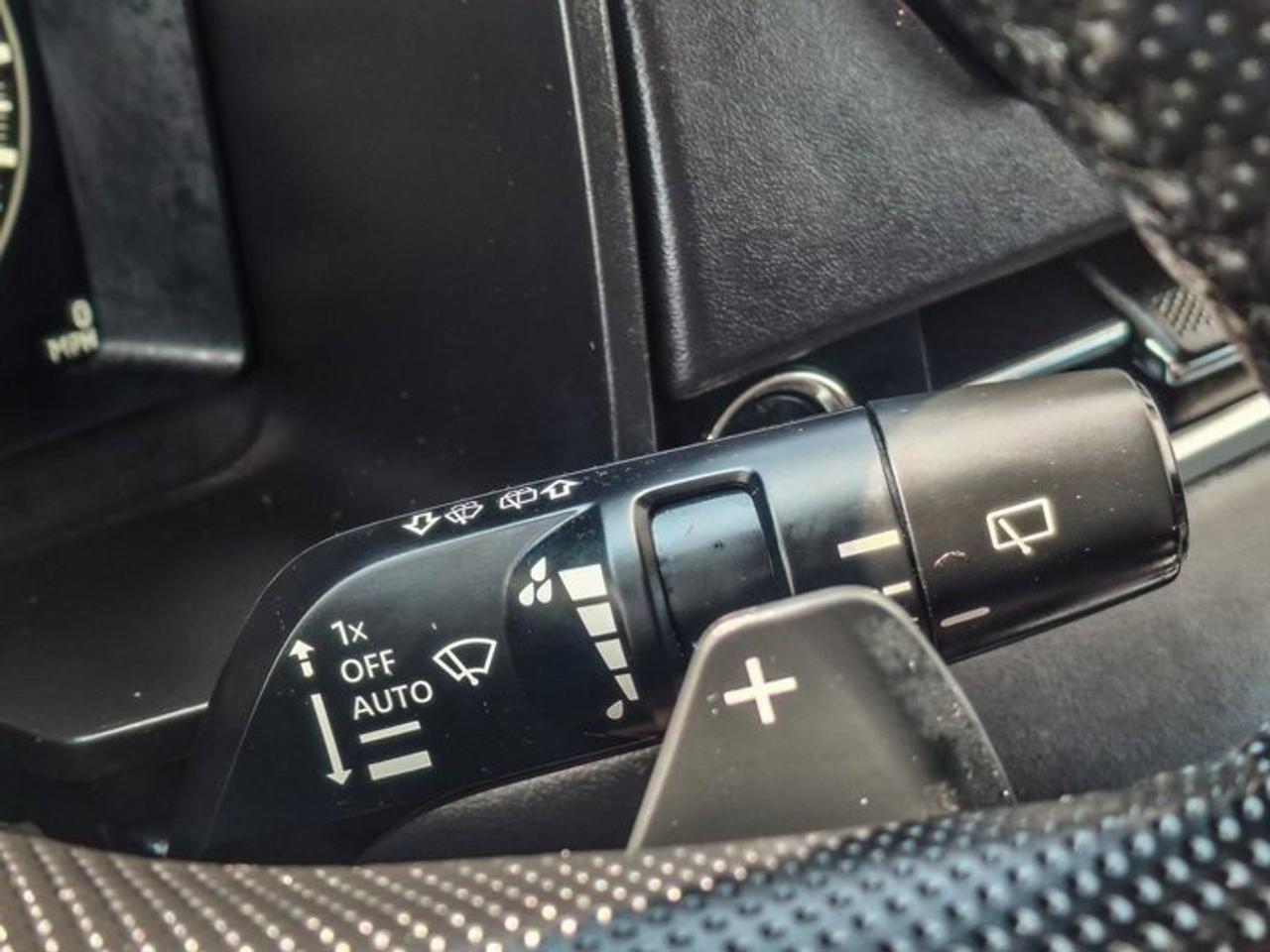 2024 Mitsubishi Outlander Plug-In Hybrid GT | Leather | Sunroof | HUD | 360 Camera | Bose | Adaptive Cruise | CarPlay + Android | and More ! Photo
