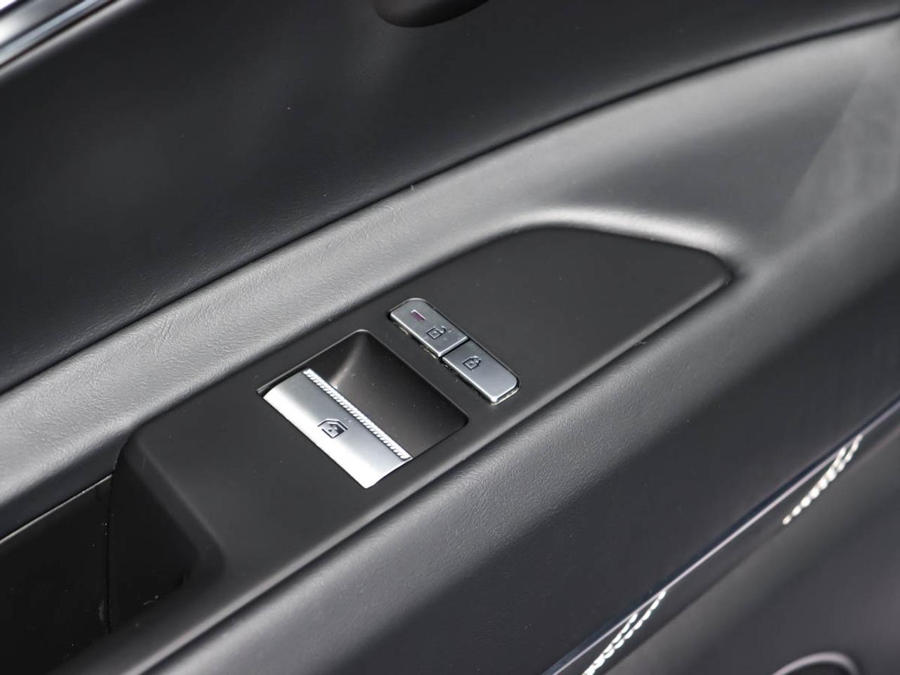 2025 Genesis GV80 3.5T Prestige Luxury AWD 7Passengers Photo