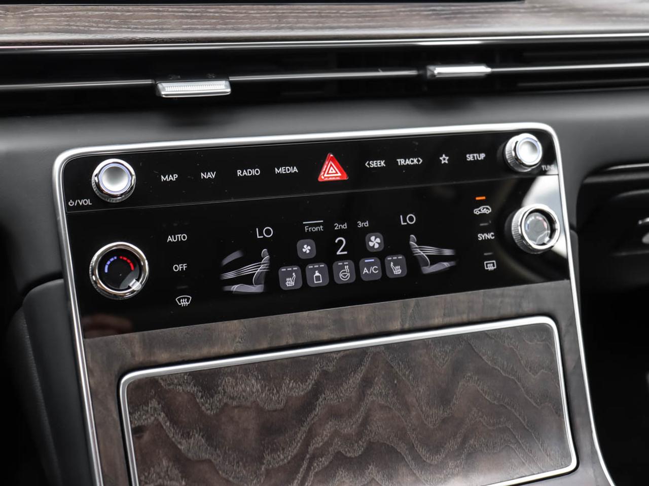 2025 Genesis GV80 3.5T Prestige Luxury AWD 7Passengers Photo