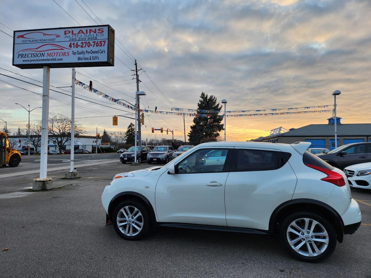 2014 Nissan Juke SV Photo4