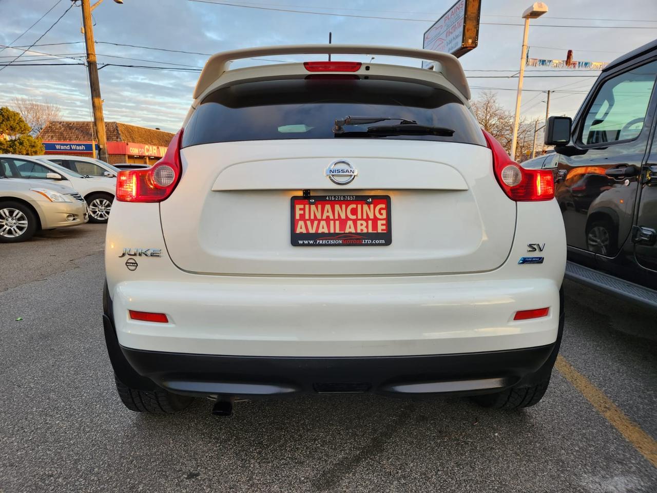 2014 Nissan Juke SV Photo