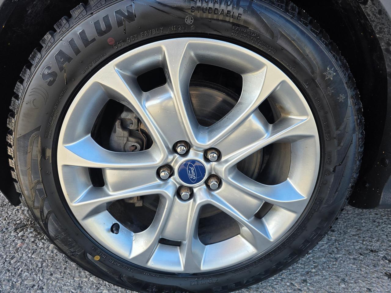 2015 Ford Escape Titanium 4WD Photo