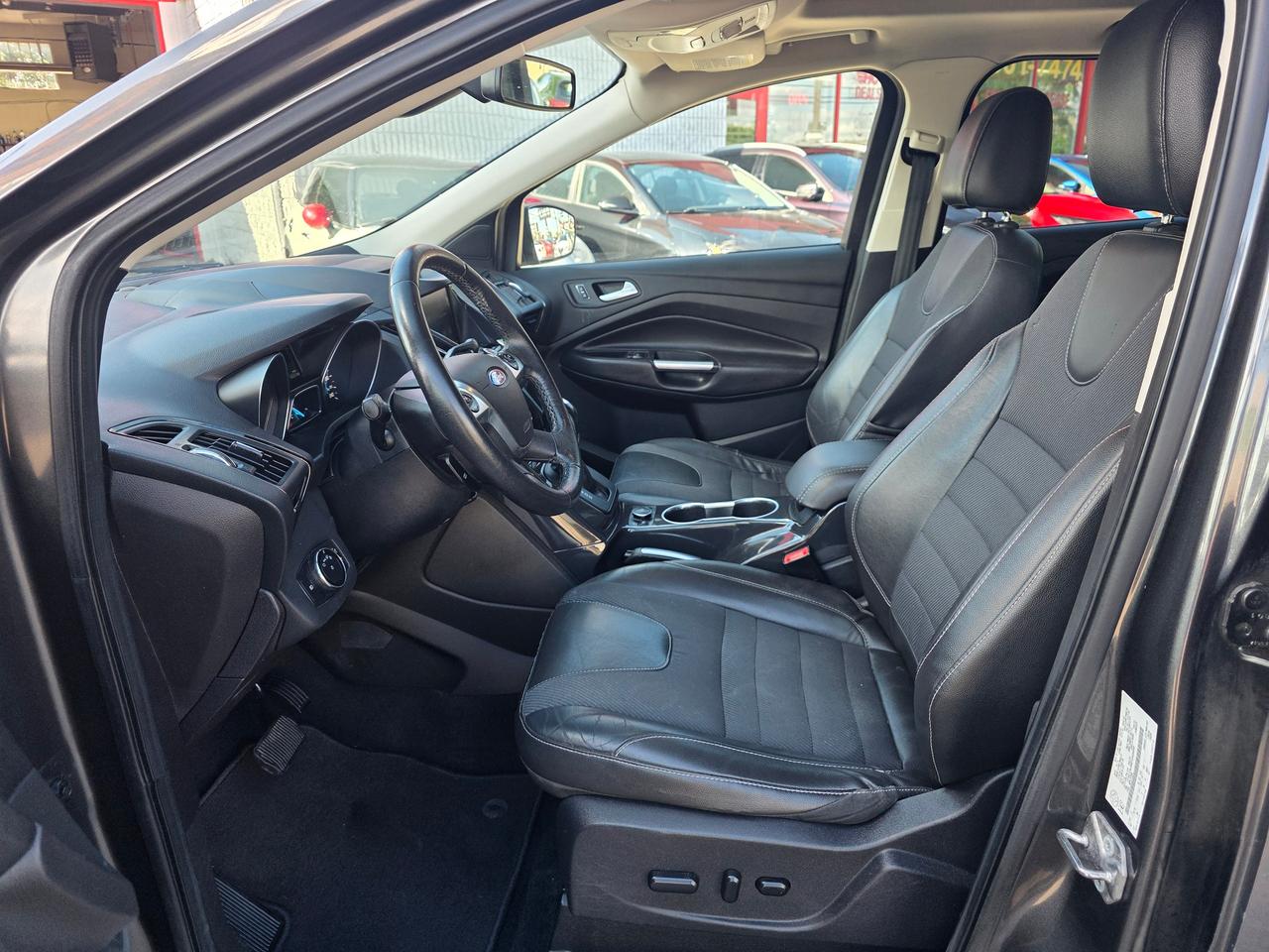2015 Ford Escape Titanium 4WD Photo