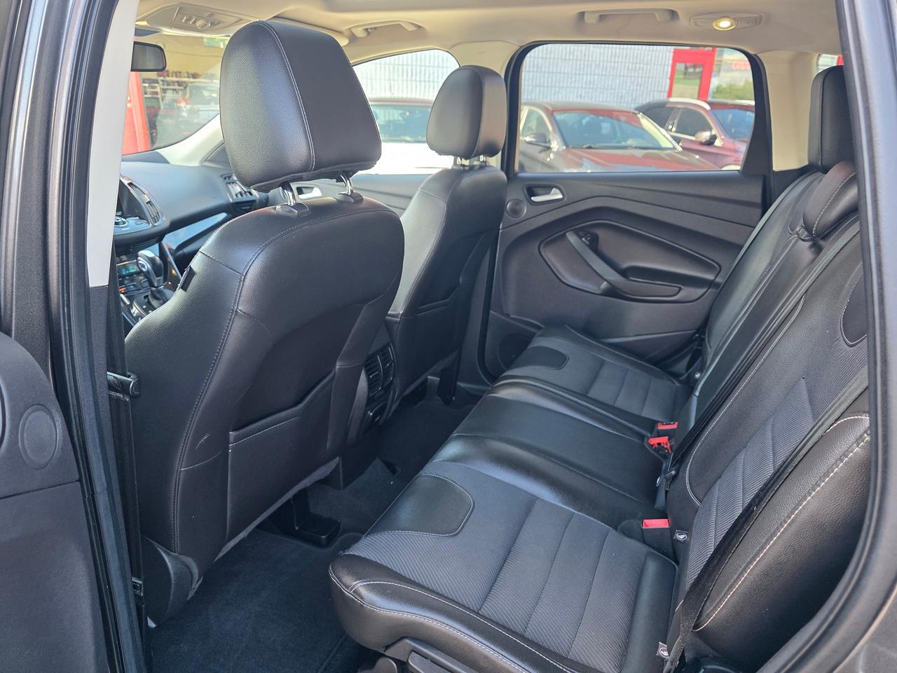 2015 Ford Escape Titanium 4WD Photo