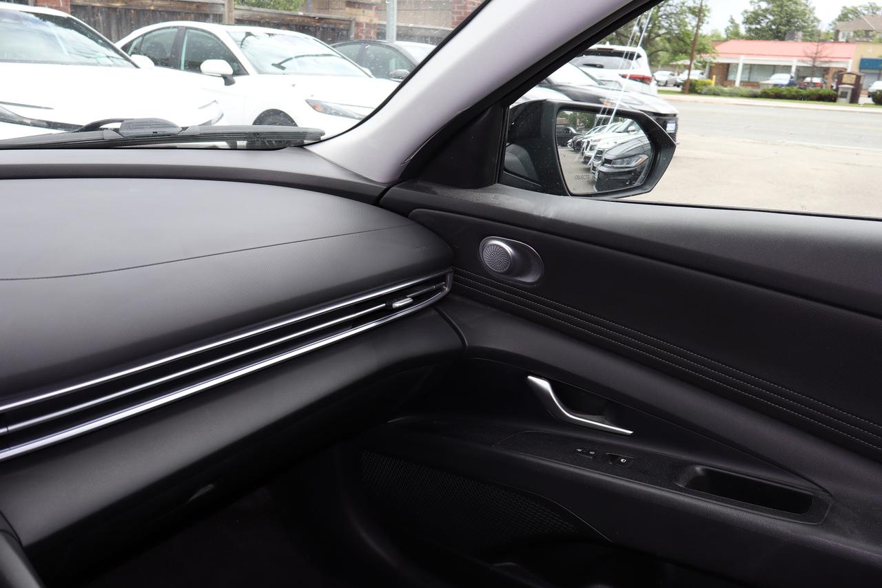 2025 Hyundai Elantra Preferred IVT w/Tech Pkg Photo