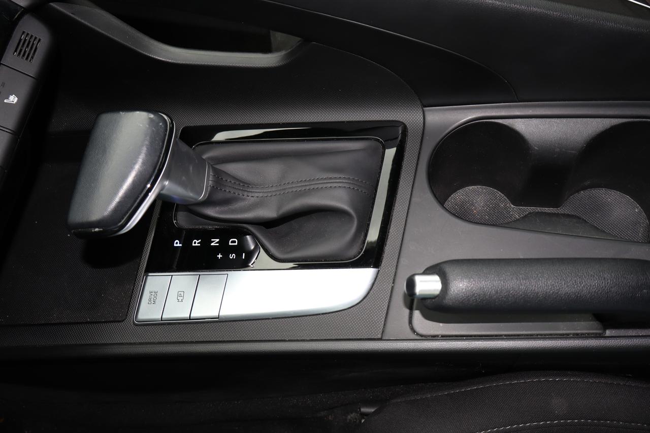 2025 Hyundai Elantra Preferred IVT w/Tech Pkg Photo