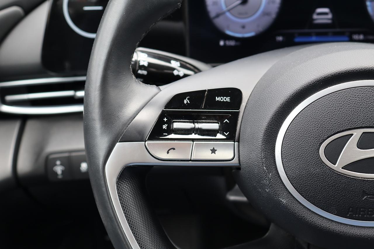 2025 Hyundai Elantra Preferred IVT w/Tech Pkg Photo