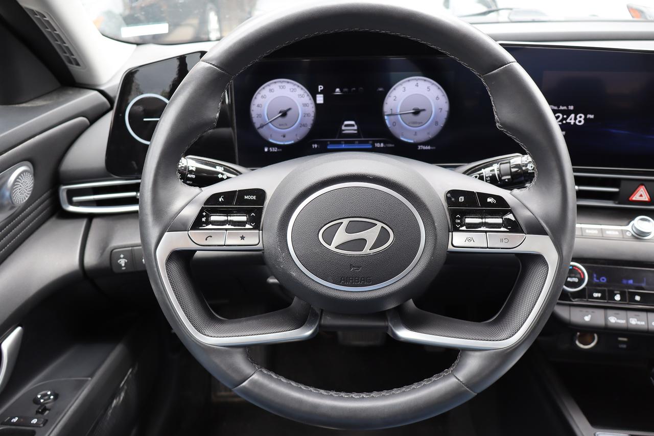 2025 Hyundai Elantra Preferred IVT w/Tech Pkg Photo