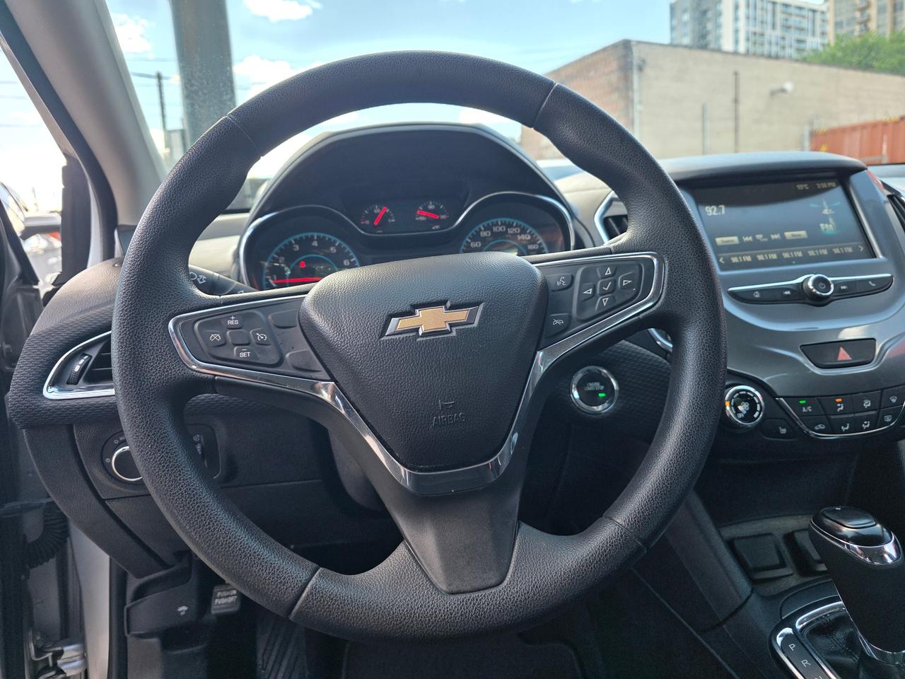 2016 Chevrolet Cruze LT Photo