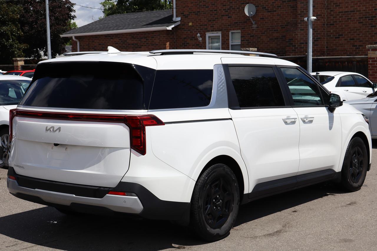 2025 Kia Carnival LX Photo