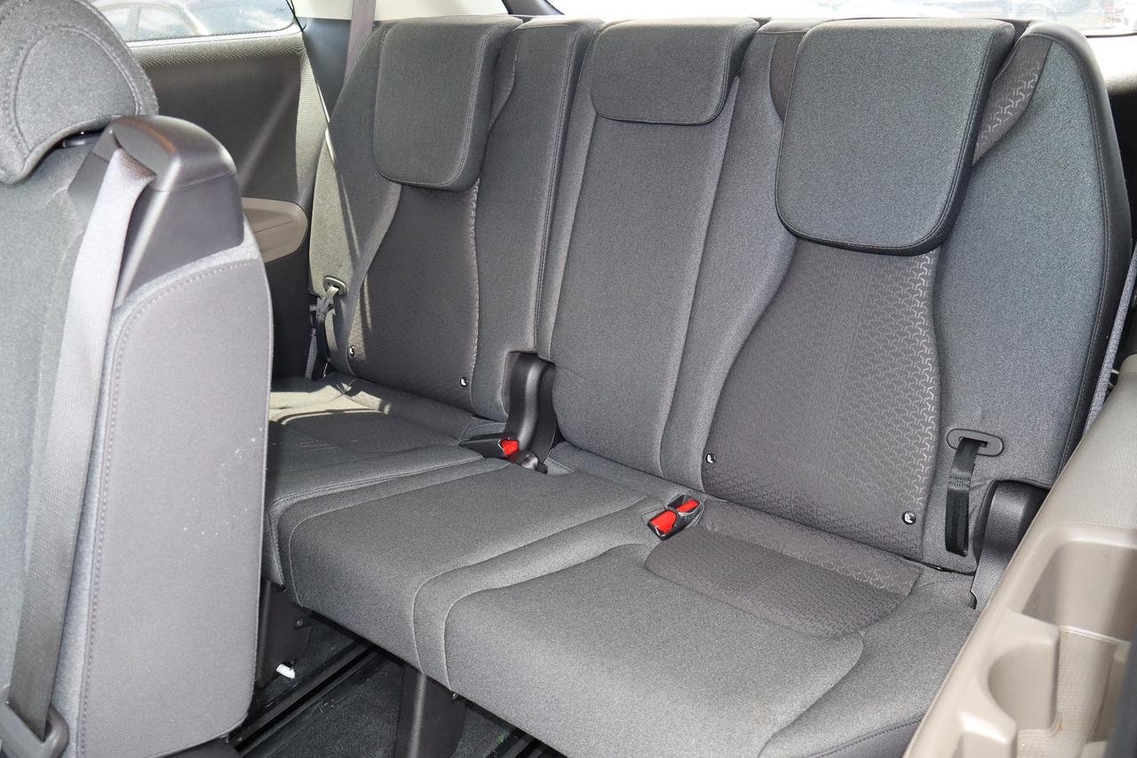2025 Kia Carnival LX Photo