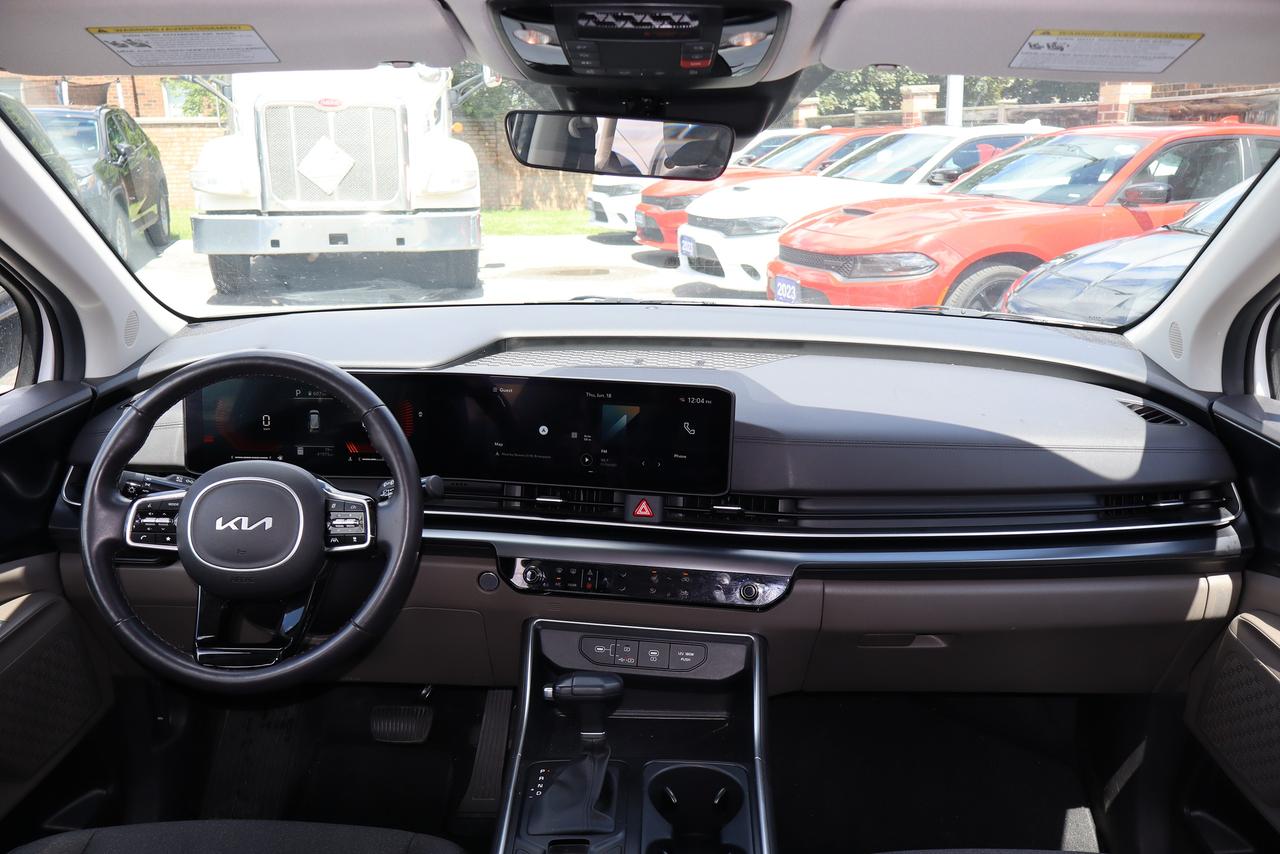 2025 Kia Carnival LX Photo