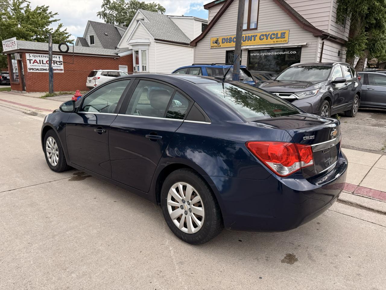 2011 Chevrolet Cruze 4dr Sdn LT Turbo w/1SA Photo