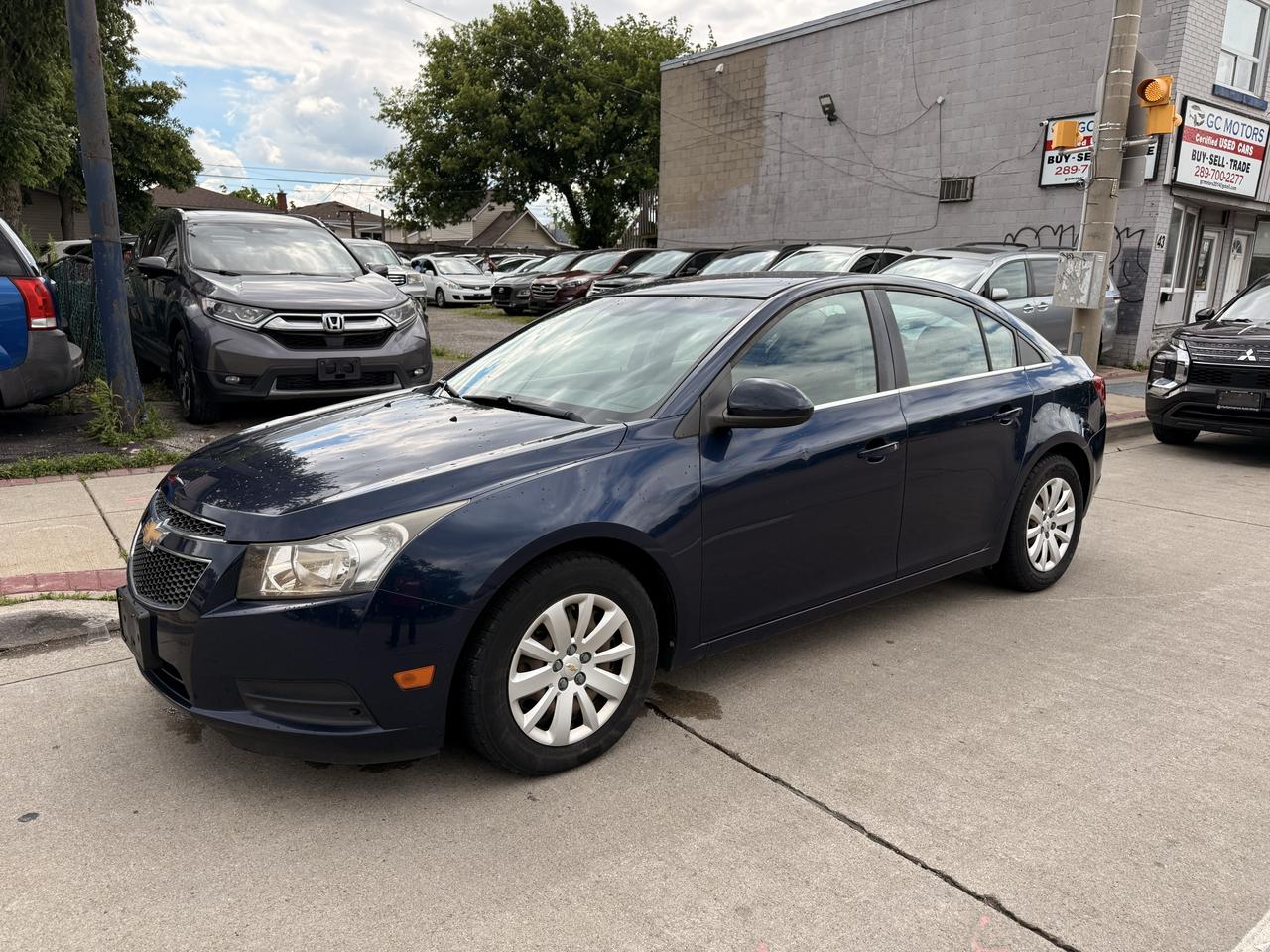 2011 Chevrolet Cruze 4dr Sdn LT Turbo w/1SA Photo3