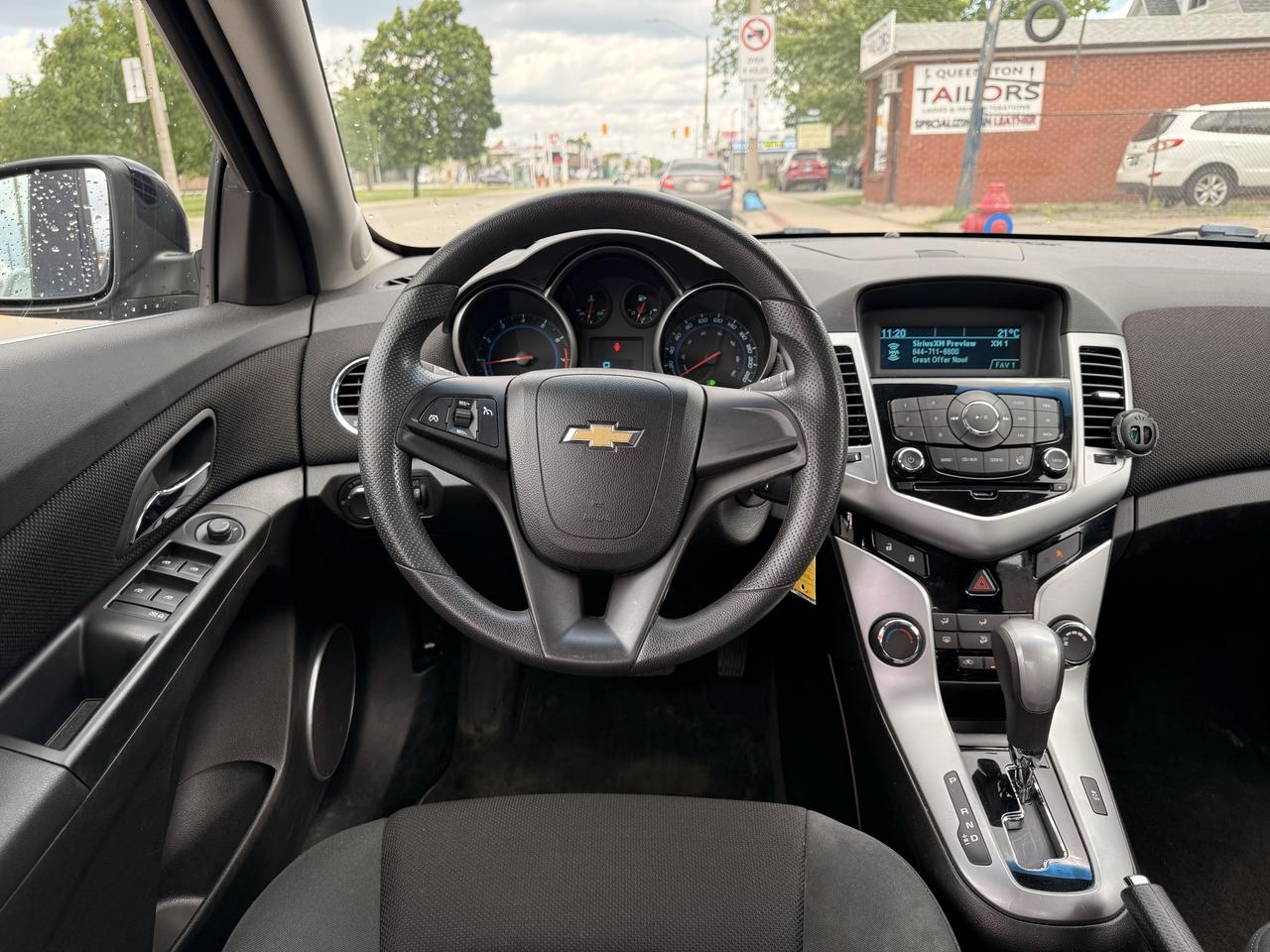 2011 Chevrolet Cruze 4dr Sdn LT Turbo w/1SA Photo