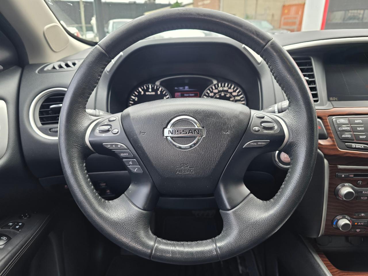 2017 Nissan Pathfinder Platinum 4WD 7 Passenger Photo