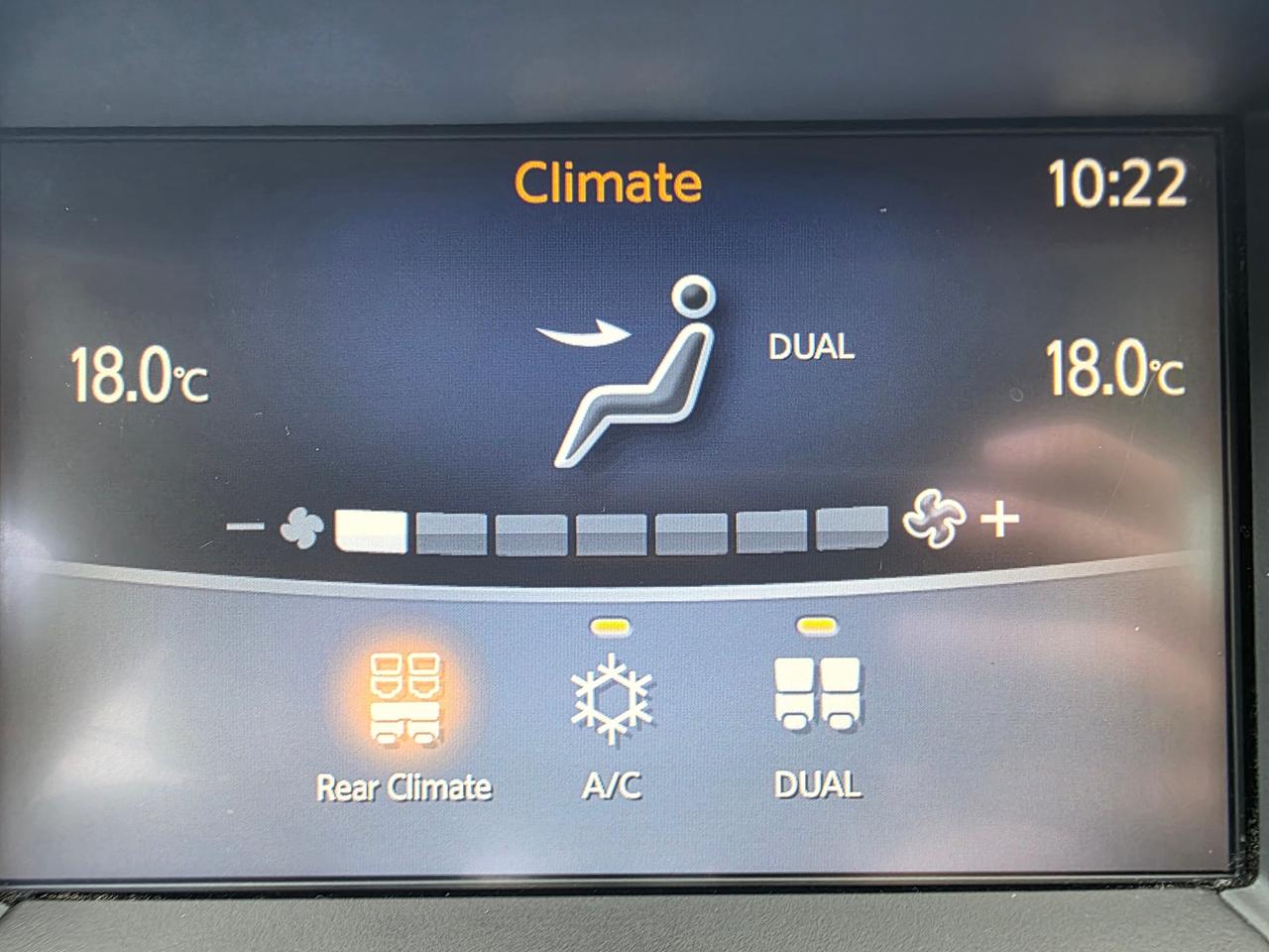 2017 Nissan Pathfinder Platinum 4WD 7 Passenger Photo