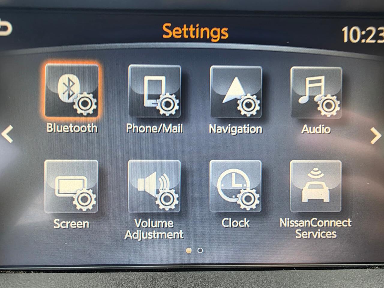 2017 Nissan Pathfinder Platinum 4WD 7 Passenger Photo