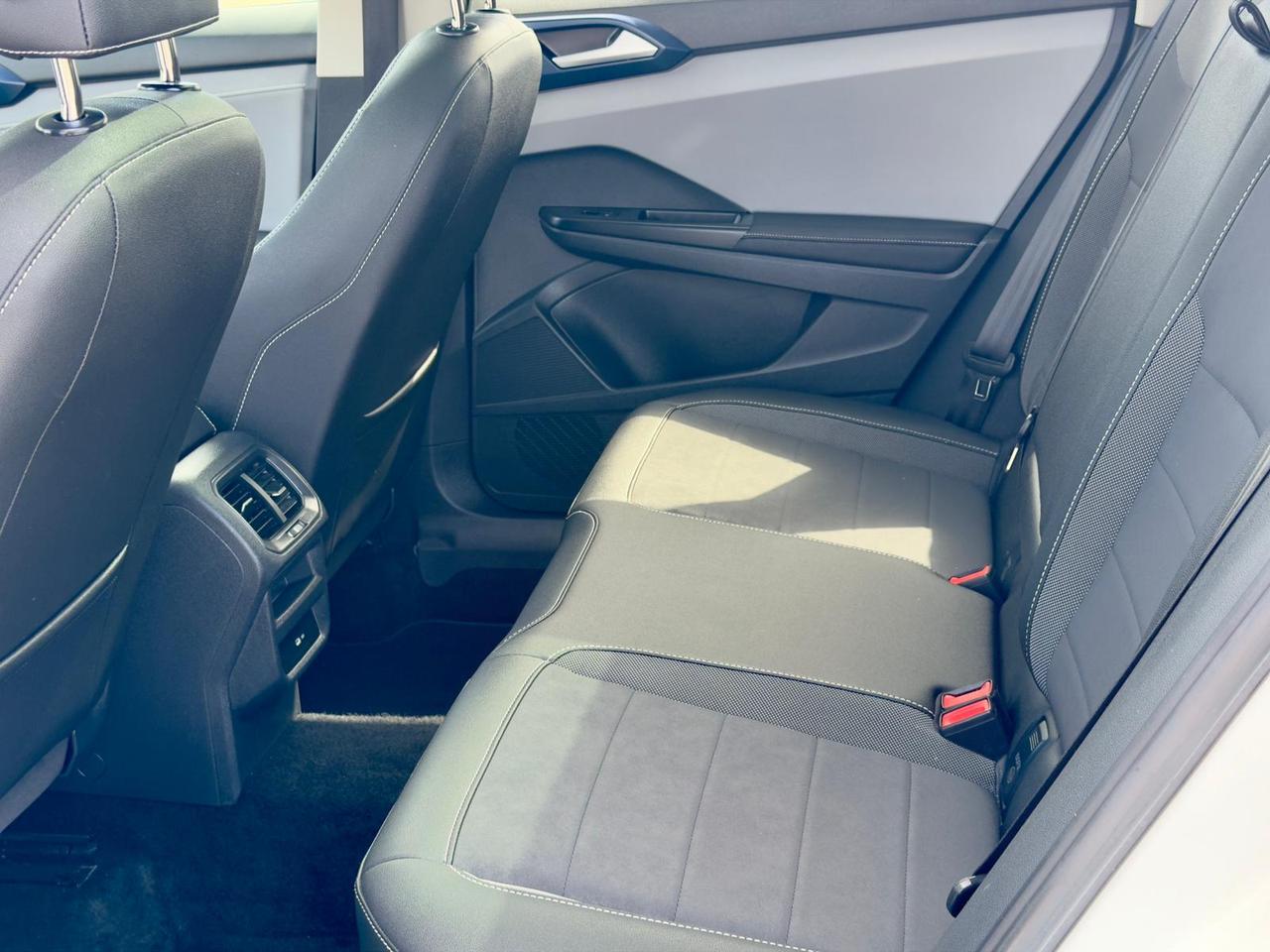 2024 Volkswagen Taos Comfortline Photo