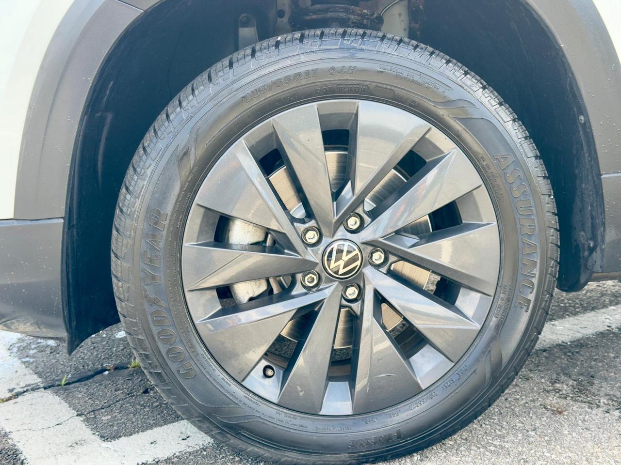 2024 Volkswagen Taos Comfortline Photo