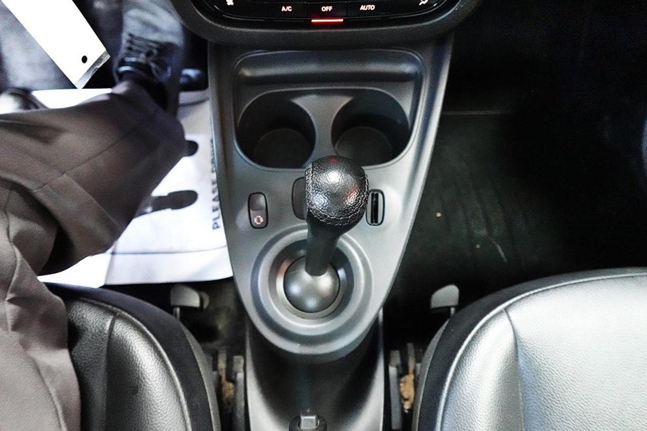 2016 Smart fortwo PURE,NO ACCIDENT,DEALER MAINTAIN,MINT Photo