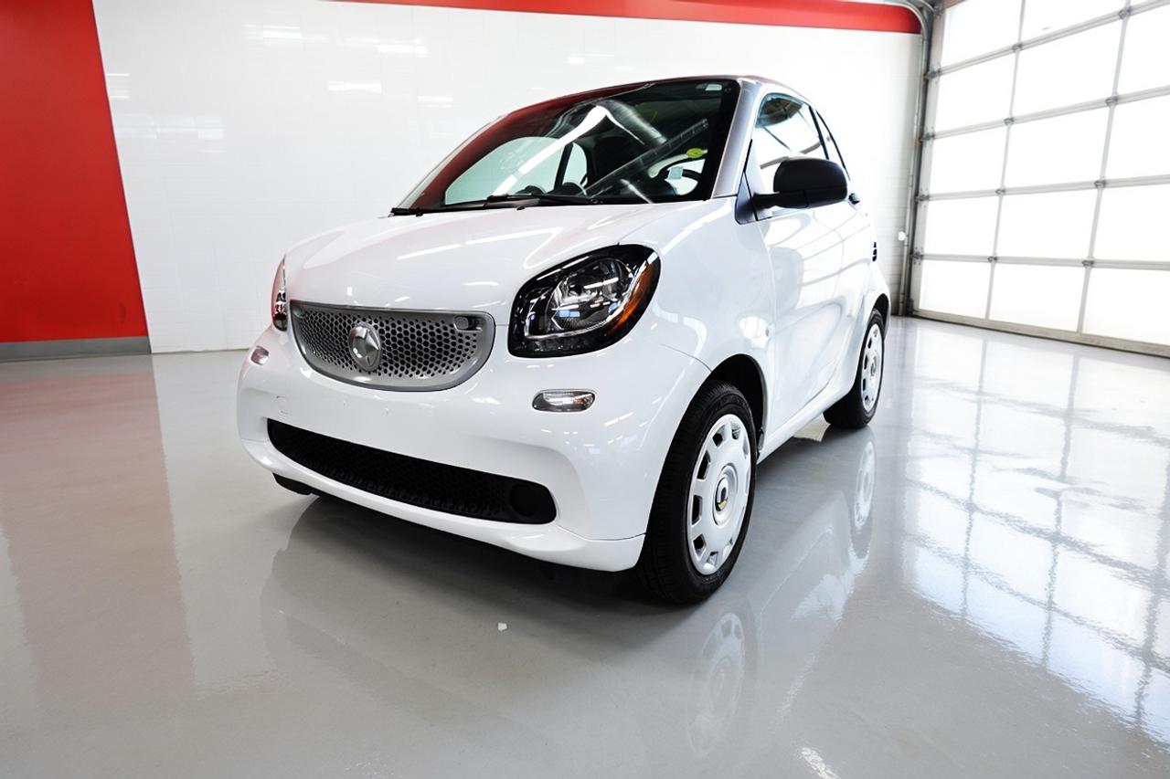 2016 Smart fortwo PURE,NO ACCIDENT,DEALER MAINTAIN,MINT Photo