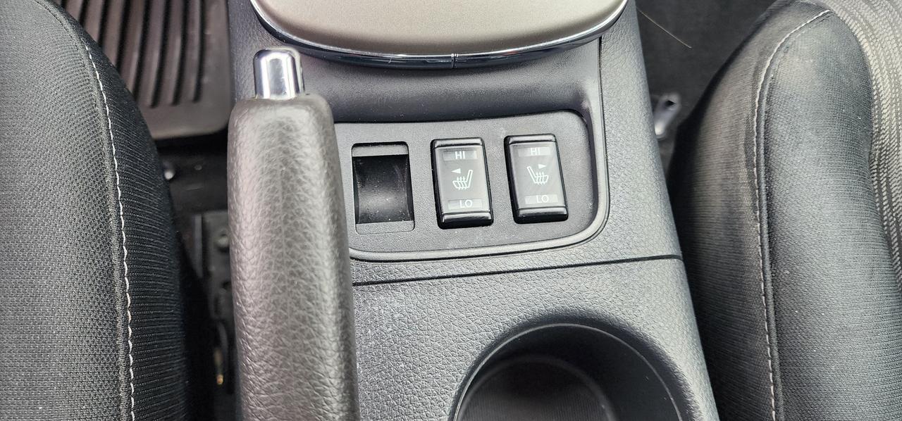 2015 Nissan Sentra SV Photo