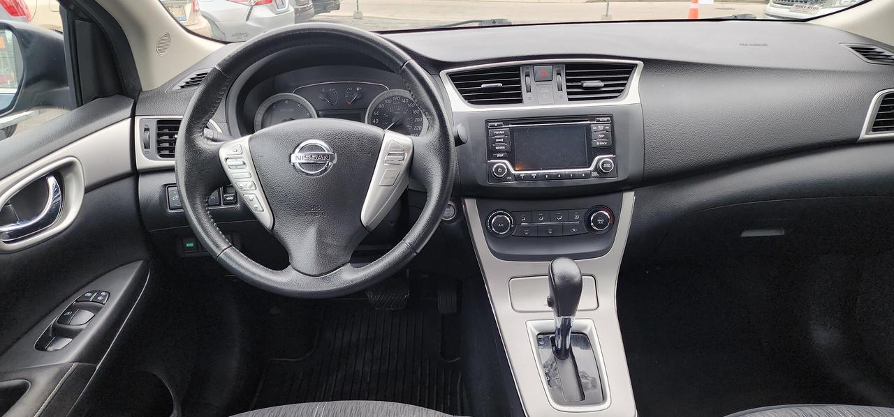 2015 Nissan Sentra SV Photo