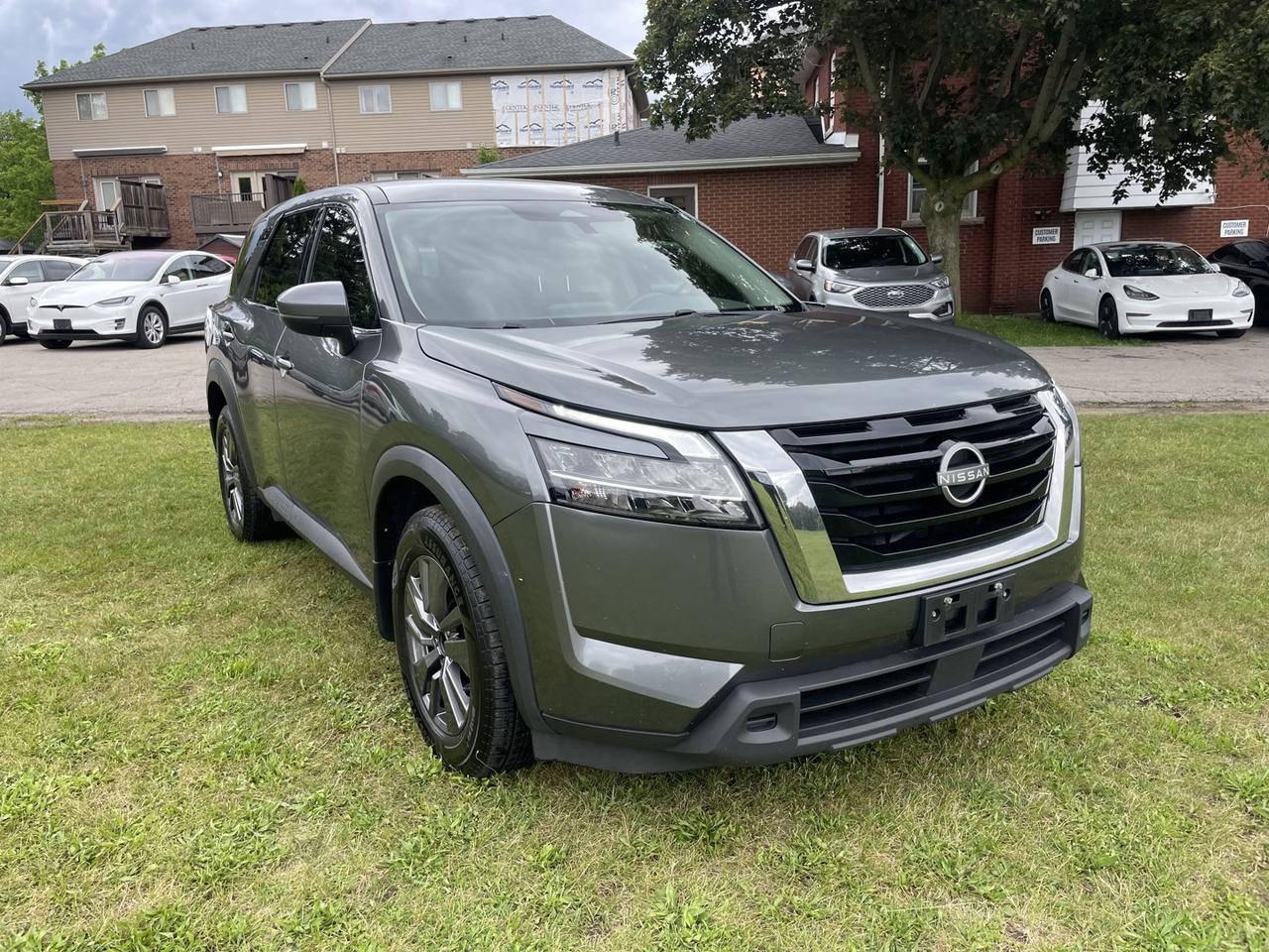 2022 Nissan Pathfinder S 4WD *Warranty* Photo