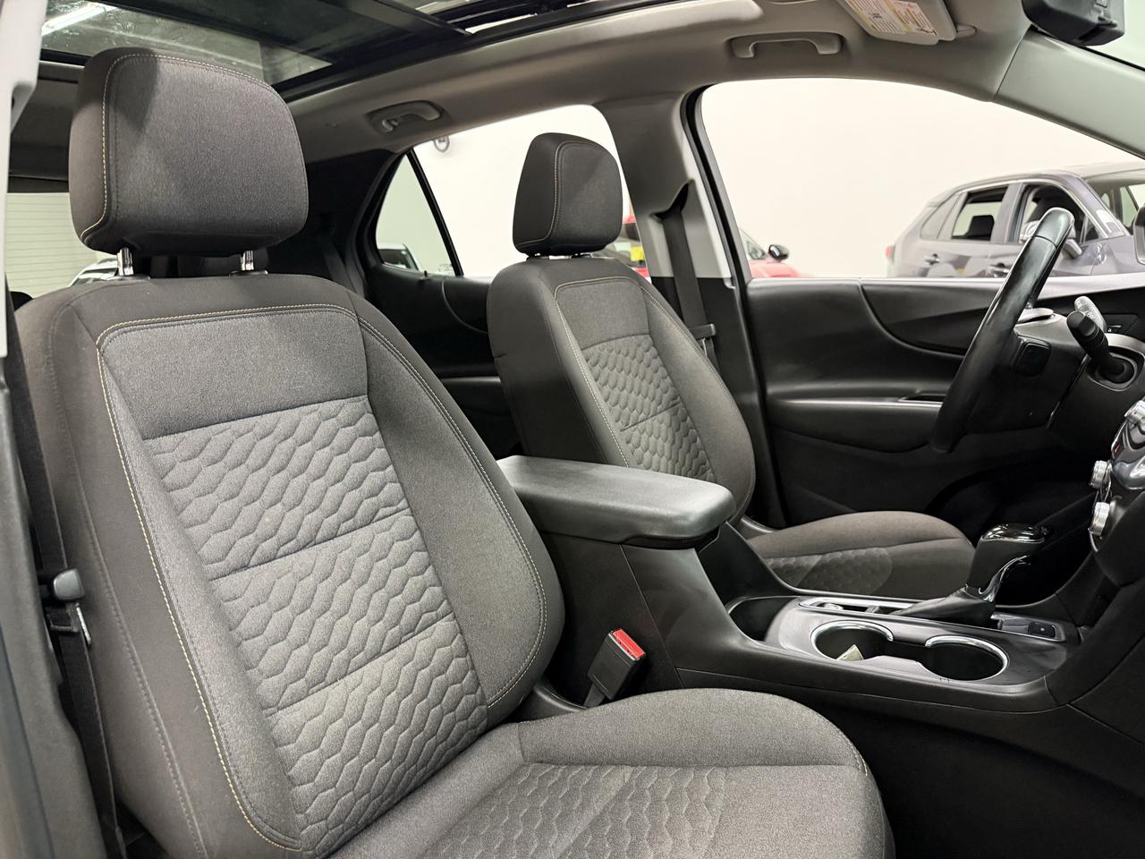 2021 Chevrolet Equinox LT Photo