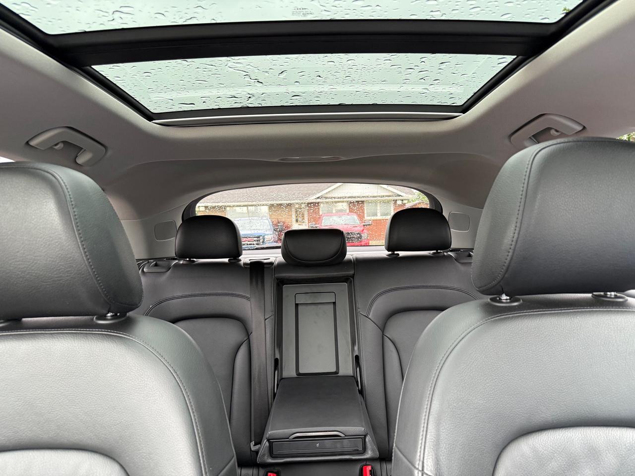 2018 Audi Q3 2.0T Progressiv Sunroof! Leather! NAV! Photo