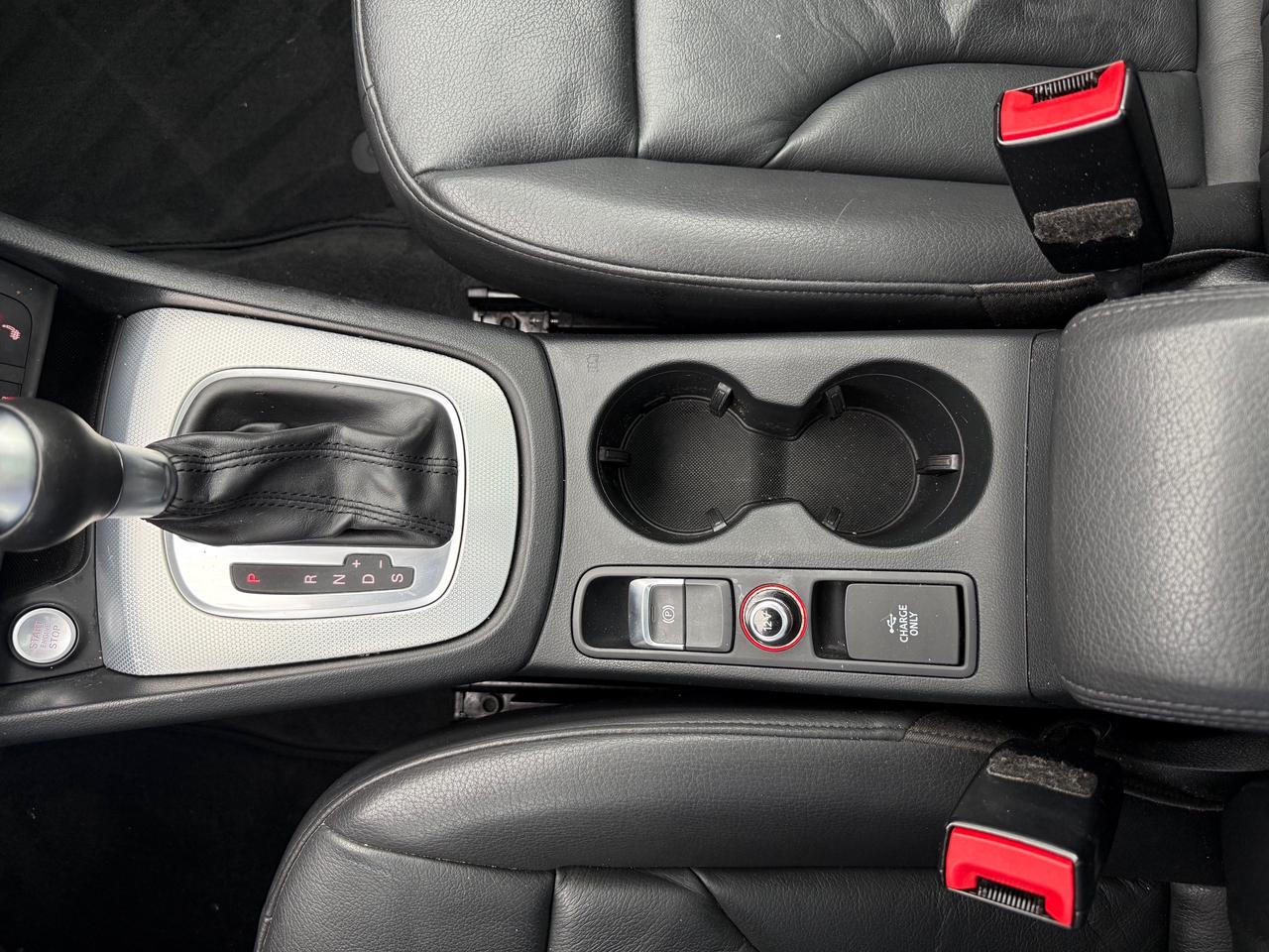 2018 Audi Q3 2.0T Progressiv Sunroof! Leather! NAV! Photo