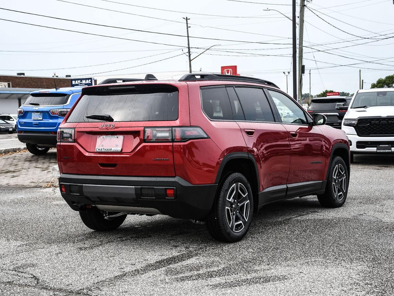 2026 Jeep Cherokee  Photo3