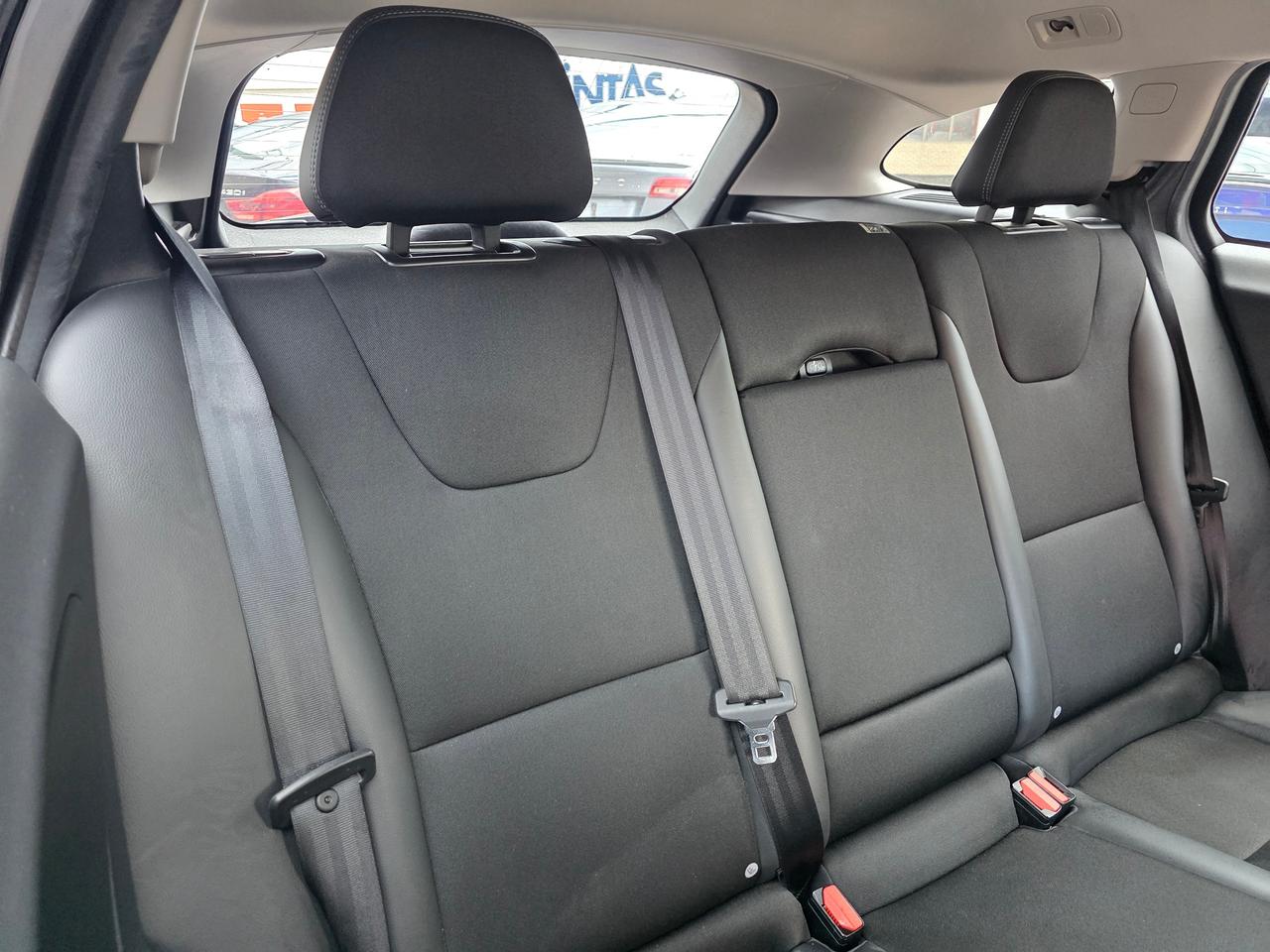 2018 Volvo V60 T5 4WD Photo