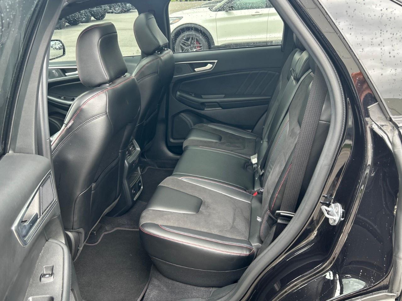 2024 Ford Edge ST AWD Photo