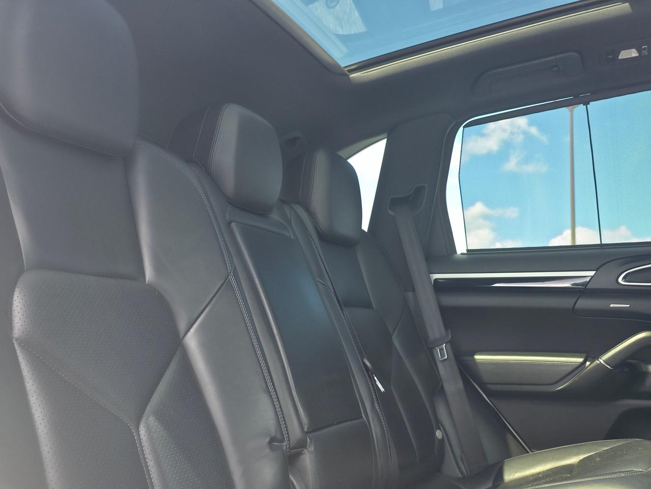 2014 Porsche Cayenne AWD 4dr Tiptronic Photo