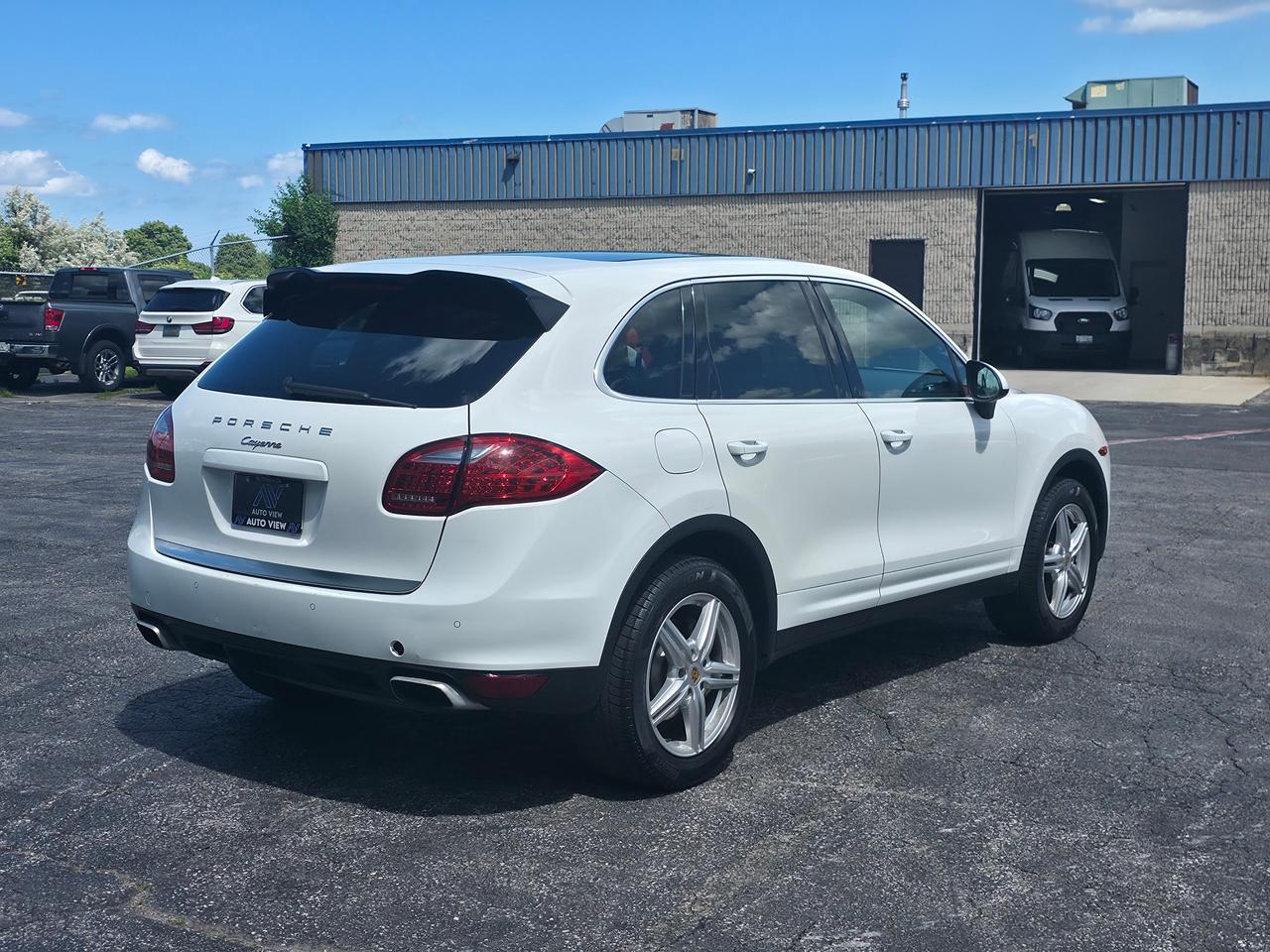2014 Porsche Cayenne AWD 4dr Tiptronic Photo4