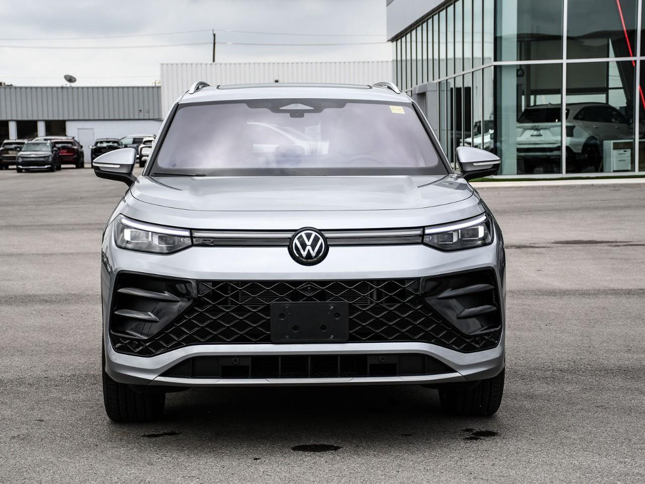 2025 Volkswagen Tiguan 2025 Volkswagen Tiguan - Highline R-Line | Stock #LKNO00494A Photo