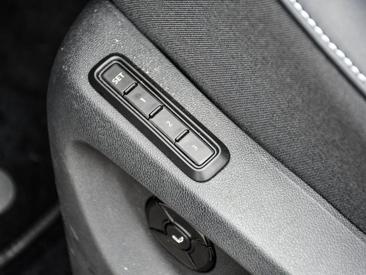 2025 Volkswagen Tiguan 2025 Volkswagen Tiguan - Highline R-Line | Stock #LKNO00494A Photo