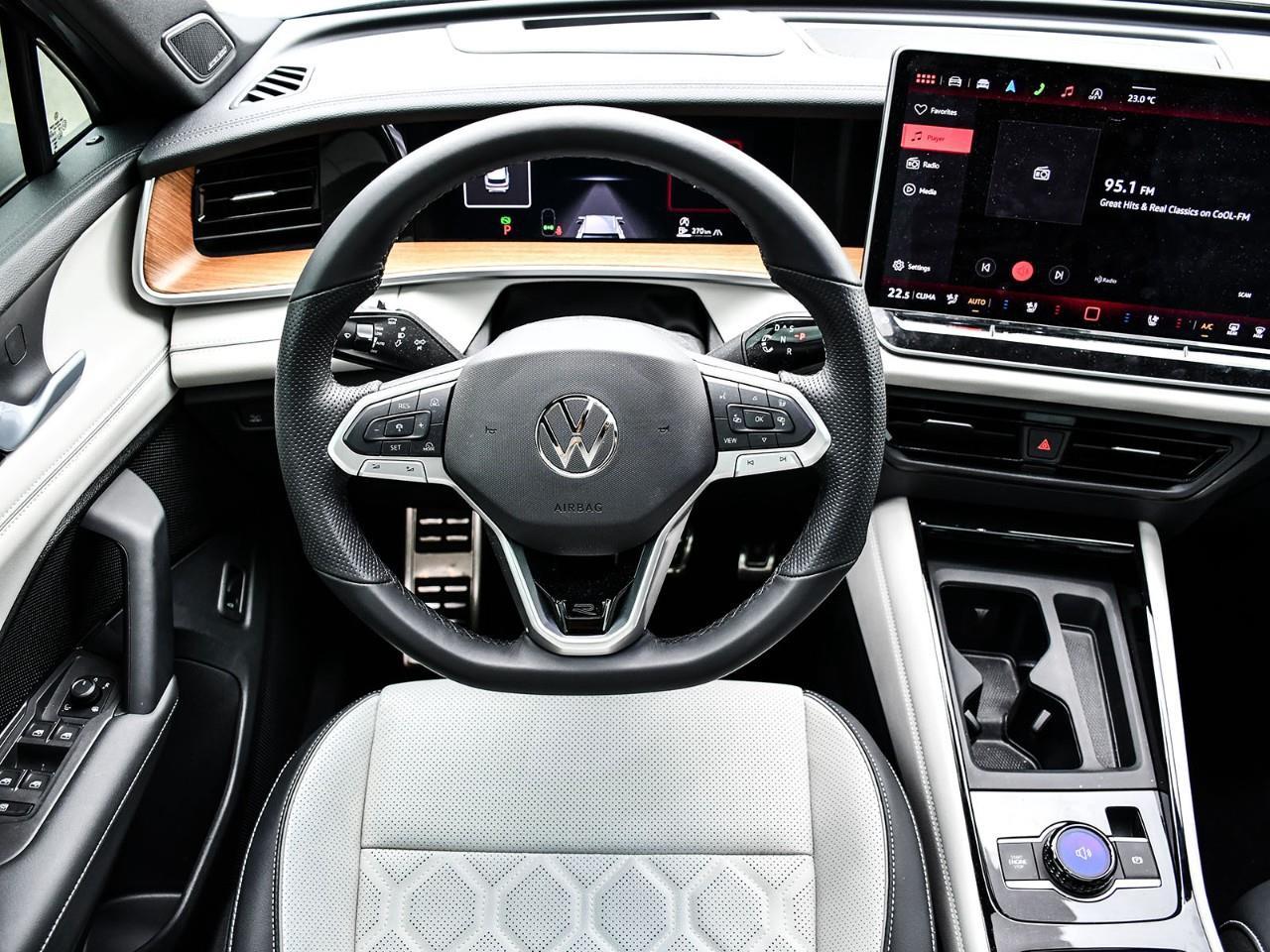 2025 Volkswagen Tiguan 2025 Volkswagen Tiguan - Highline R-Line | Stock #LKNO00494A Photo